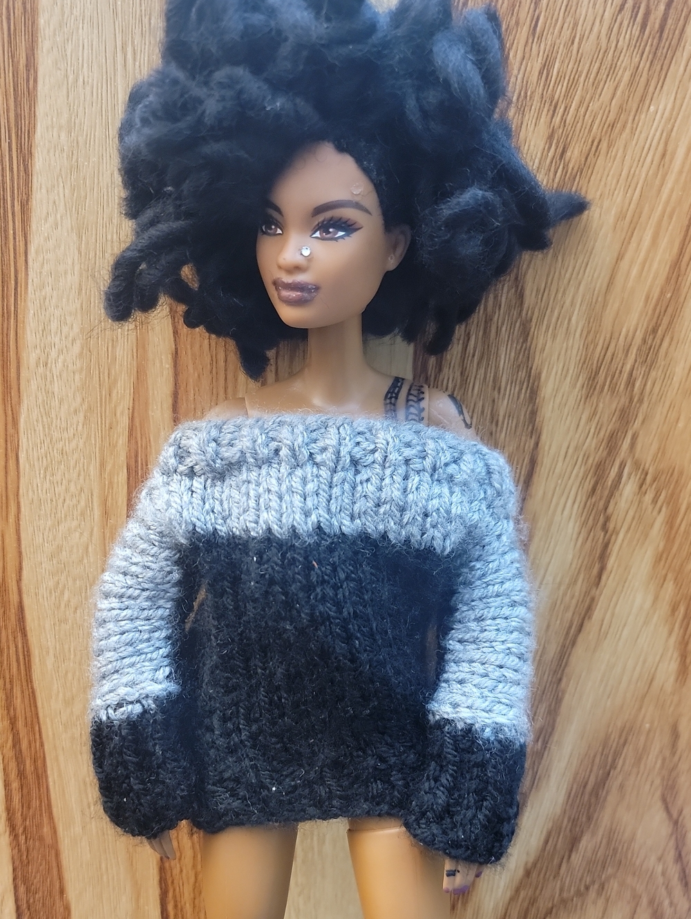 Hand-Knit Off-Shoulder Grey and Black Sweater For Petite Barbie.